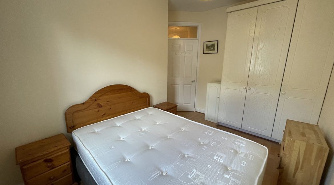 1374080-large-6.jpg