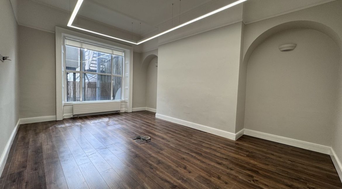 Bespoke Estate Agents Dublin | 33 Fitzwilliam Street Upper Image Caption 1372787-large-5.jpg