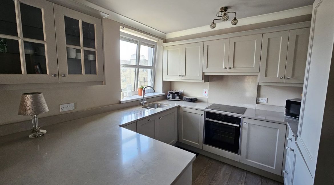 Bespoke Estate Agents Dublin | Apartment 79 ,Westland Square,Pearse Street,Dublin Image Caption 1372821-large-1.jpg