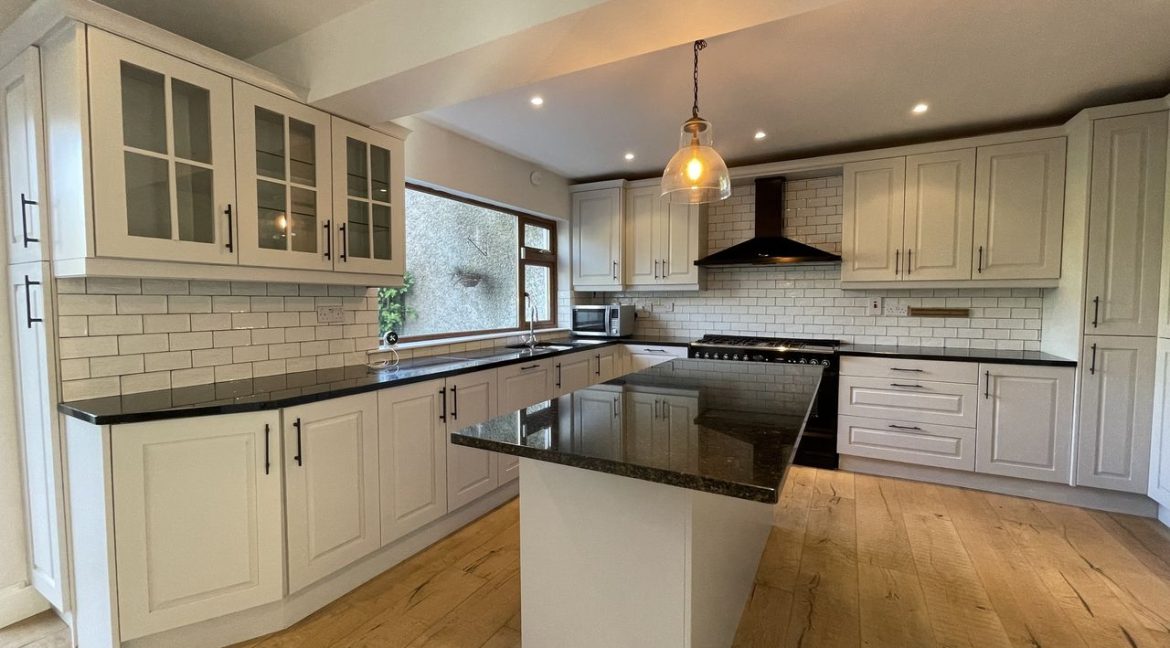 Bespoke Estate Agents Dublin | 12 Balally Grove, Dundrum Image Caption 1371052-large-4.jpg