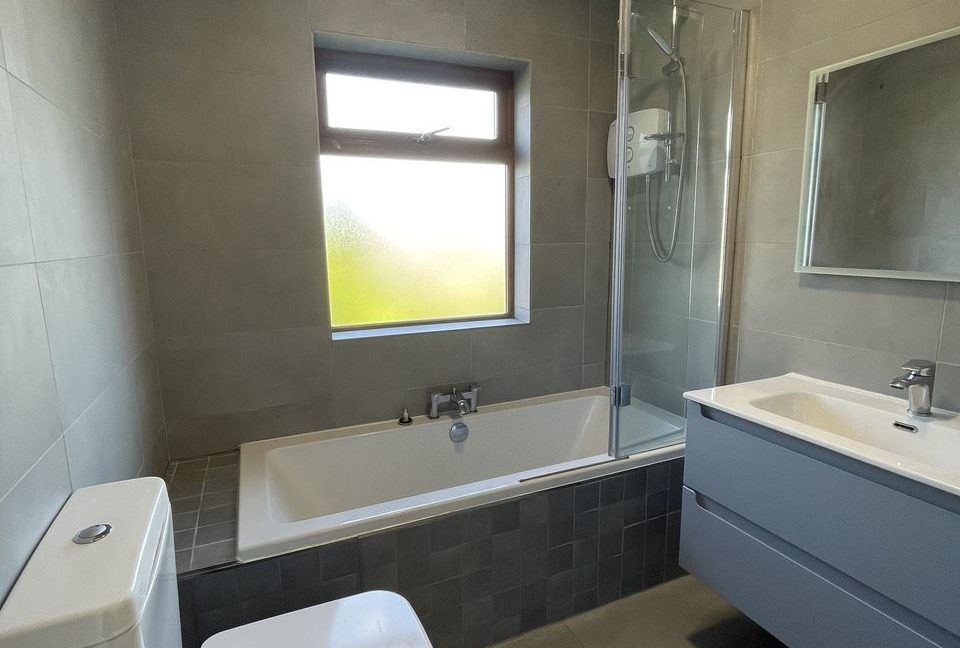 Bespoke Estate Agents Dublin | 12 Balally Grove, Dundrum Image Caption 1371052-large-11.jpg