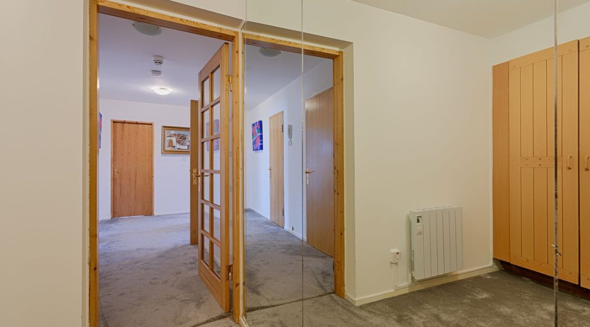 Bespoke Estate Agents Dublin | 29 Ocean Towers Image Caption 1371233-large-12.jpg