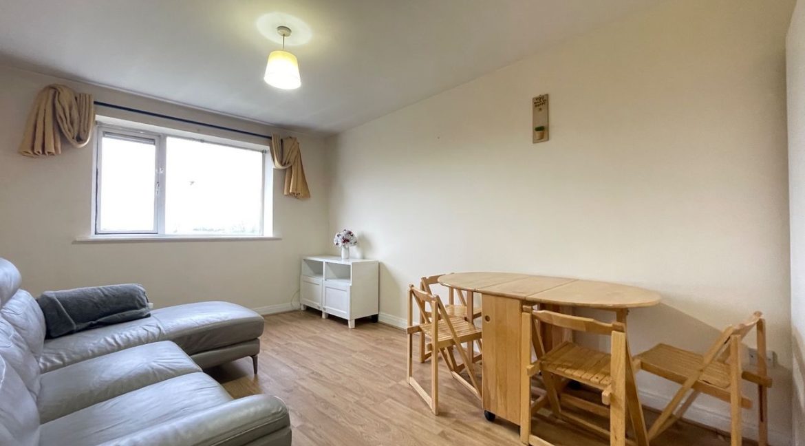 Bespoke Estate Agents Dublin | Apartment 89,Block B,Áras Na Cluaine,Yellow Meadow Image Caption 1378010-large-1.jpg