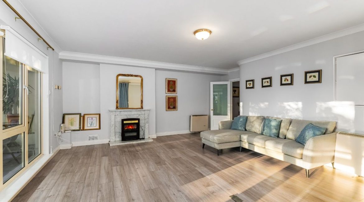 Bespoke Estate Agents Dublin | Apartment 11,The Cedars,Herbert Park Lane,Anglesea Road,Dublin 4 Image Caption 1373494-large-29.jpg