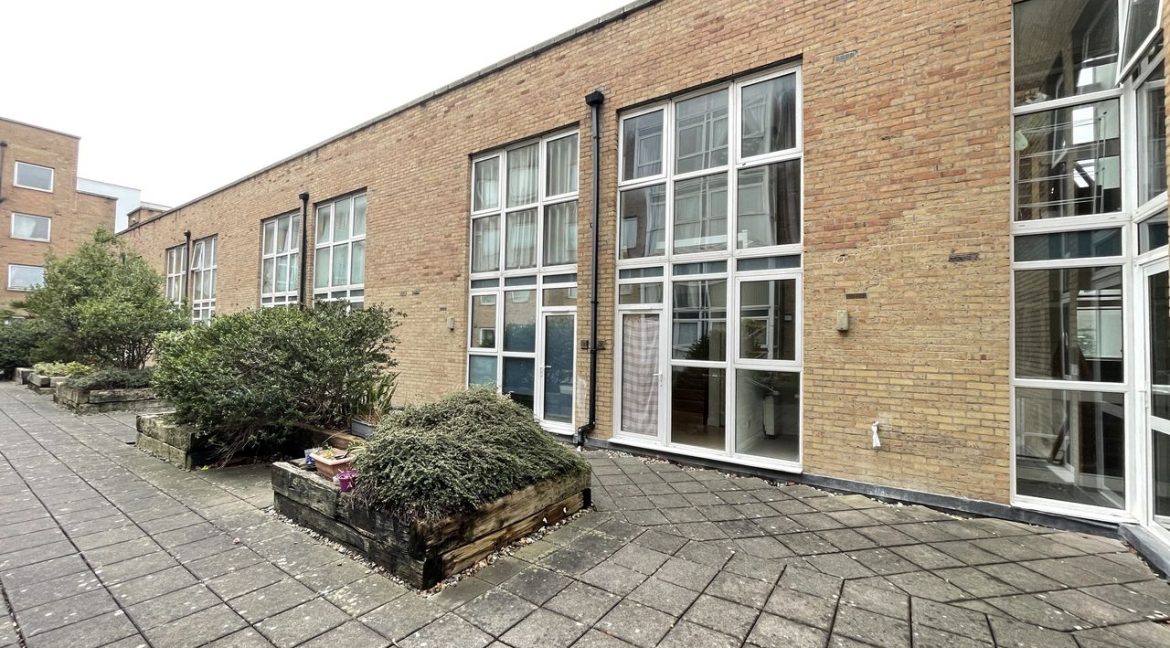 Bespoke Estate Agents Dublin | Apartment 2, 25 Wolfe Tone Street Image Caption 1373598-large-6.jpg