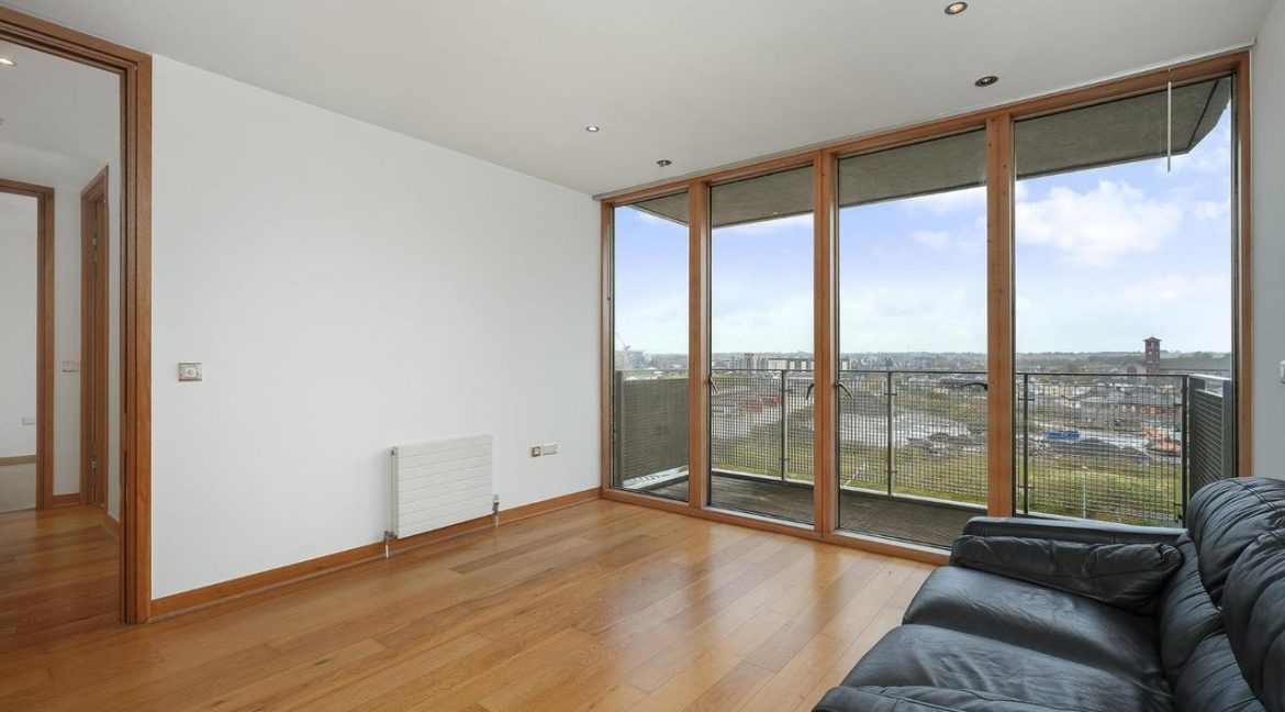 Bespoke Estate Agents Dublin | Apartment 21,Riverstown House,Spencer Dock,Dublin 1 Image Caption 1377969-large-2.jpg