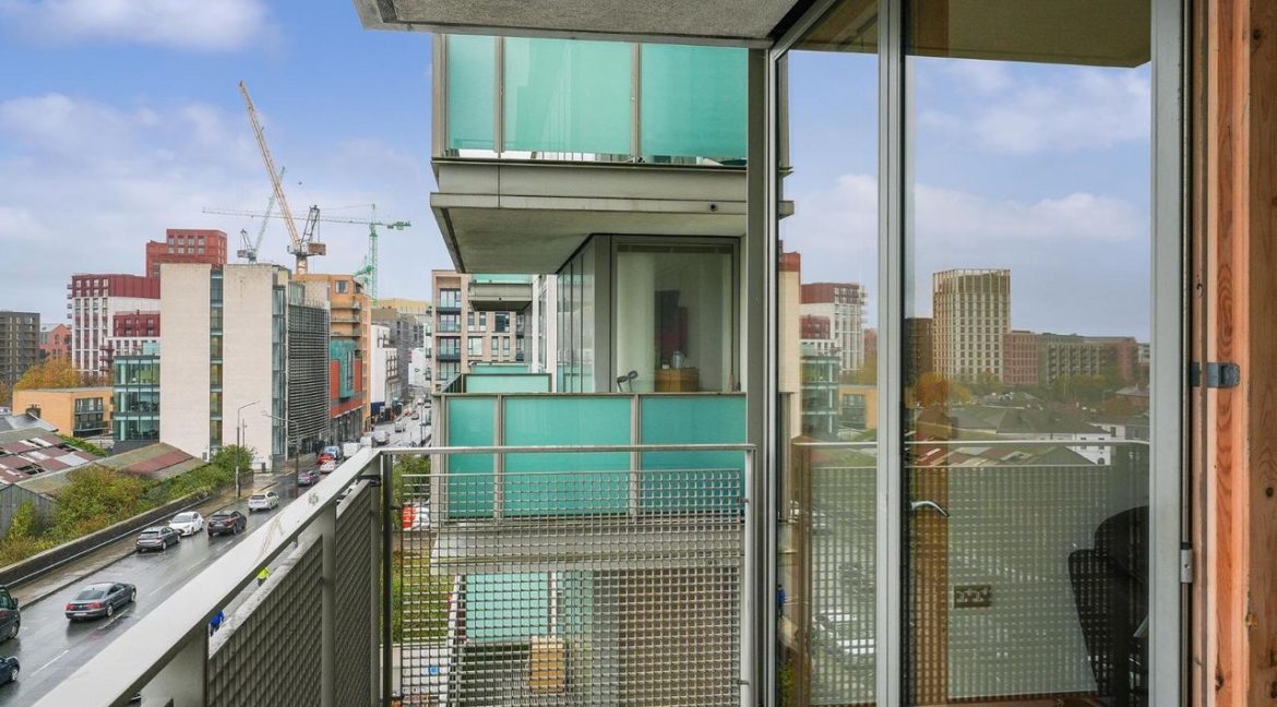 Bespoke Estate Agents Dublin | Apartment 21,Riverstown House,Spencer Dock,Dublin 1 Image Caption 1377969-large-20.jpg