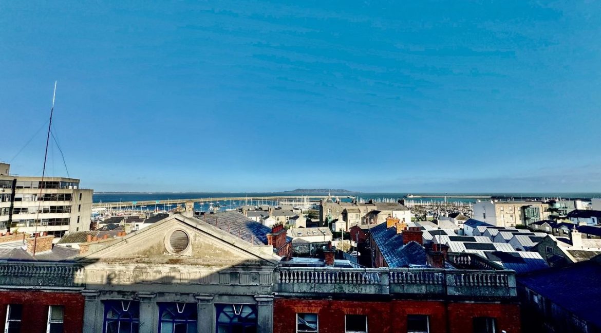 Bespoke Estate Agents Dublin | 36 Harbour Court,George’S Place,Dun Laoghaire,Co. Image Caption 1377992-large-1.jpg