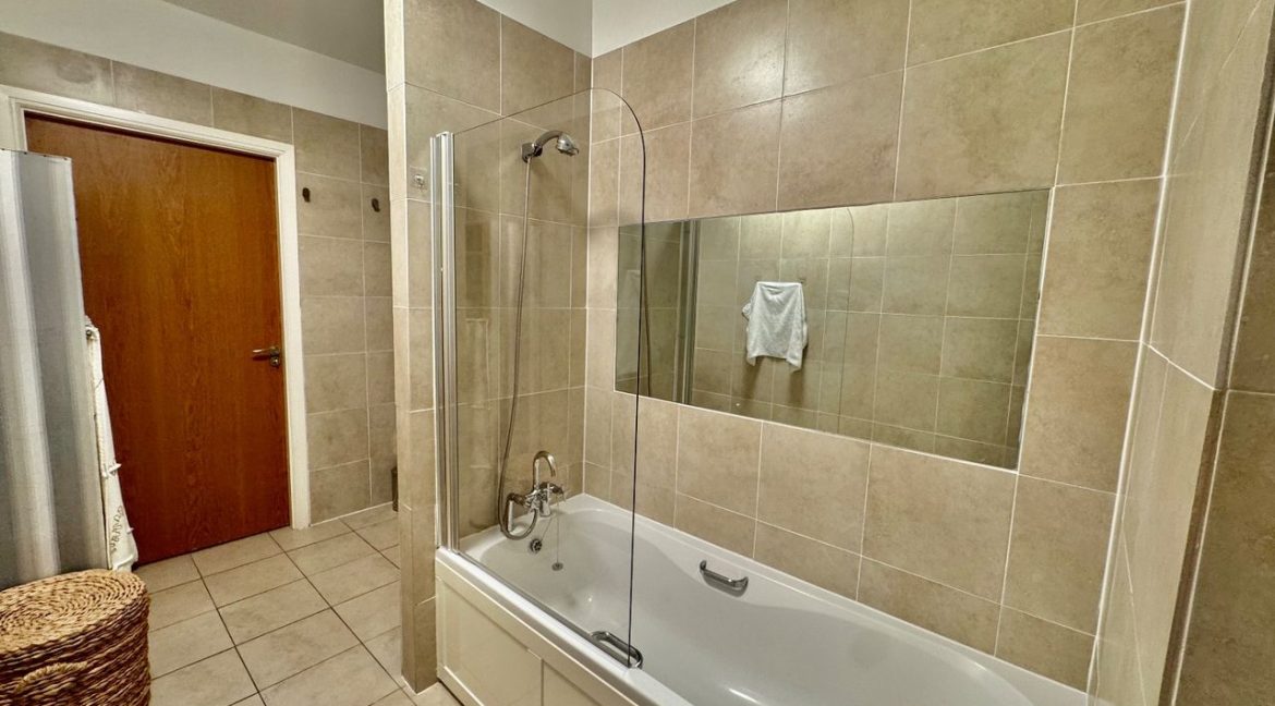 Bespoke Estate Agents Dublin | 36 Harbour Court,George’S Place,Dun Laoghaire,Co. Image Caption 1377992-large-12.jpg