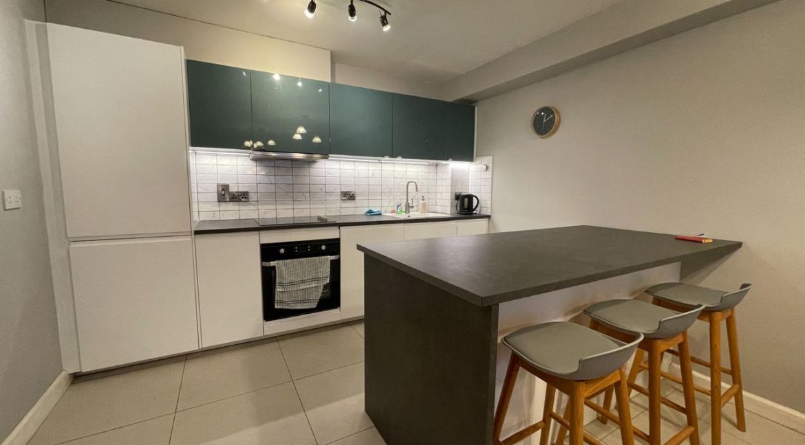 Bespoke Estate Agents Dublin | Apartment 37,Trinity Plaza,Tara Street,Dublin 2 Image Caption 1383873-large-0.jpg