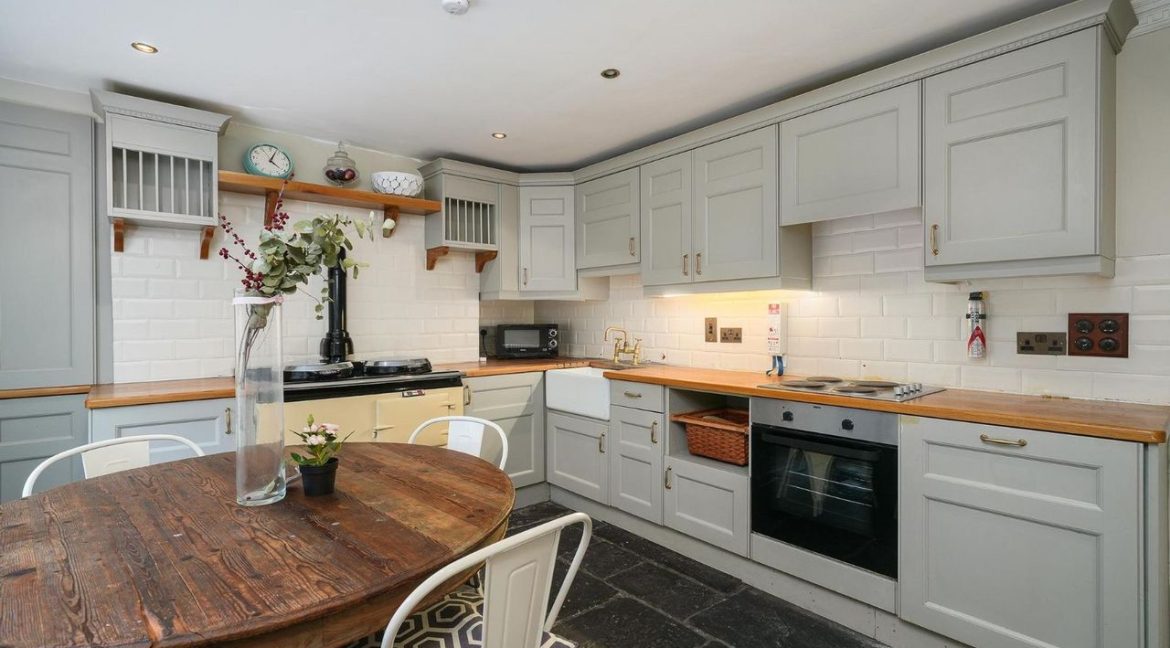 Bespoke Estate Agents Dublin | 133 Pearse Street,Dublin 2 Image Caption 1382208-large-19.jpg