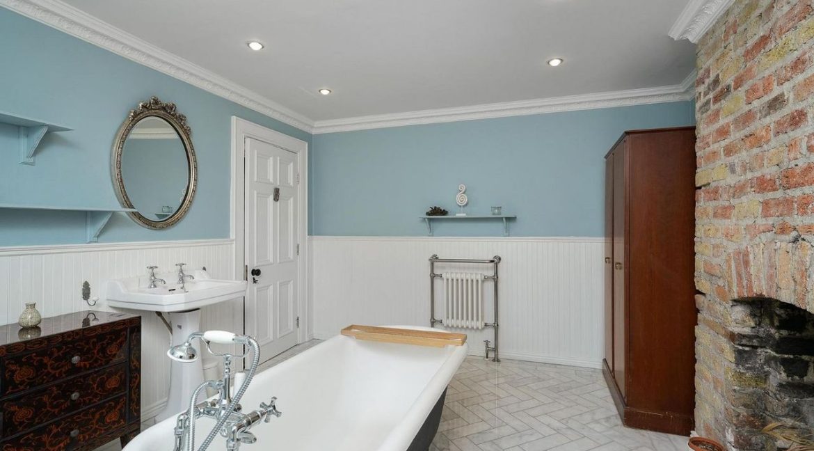 Bespoke Estate Agents Dublin | 133 Pearse Street,Dublin 2 Image Caption 1382208-large-34.jpg