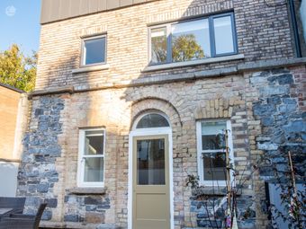 Bespoke Estate Agents Dublin|76 Baggot Lane, Ballsbridge