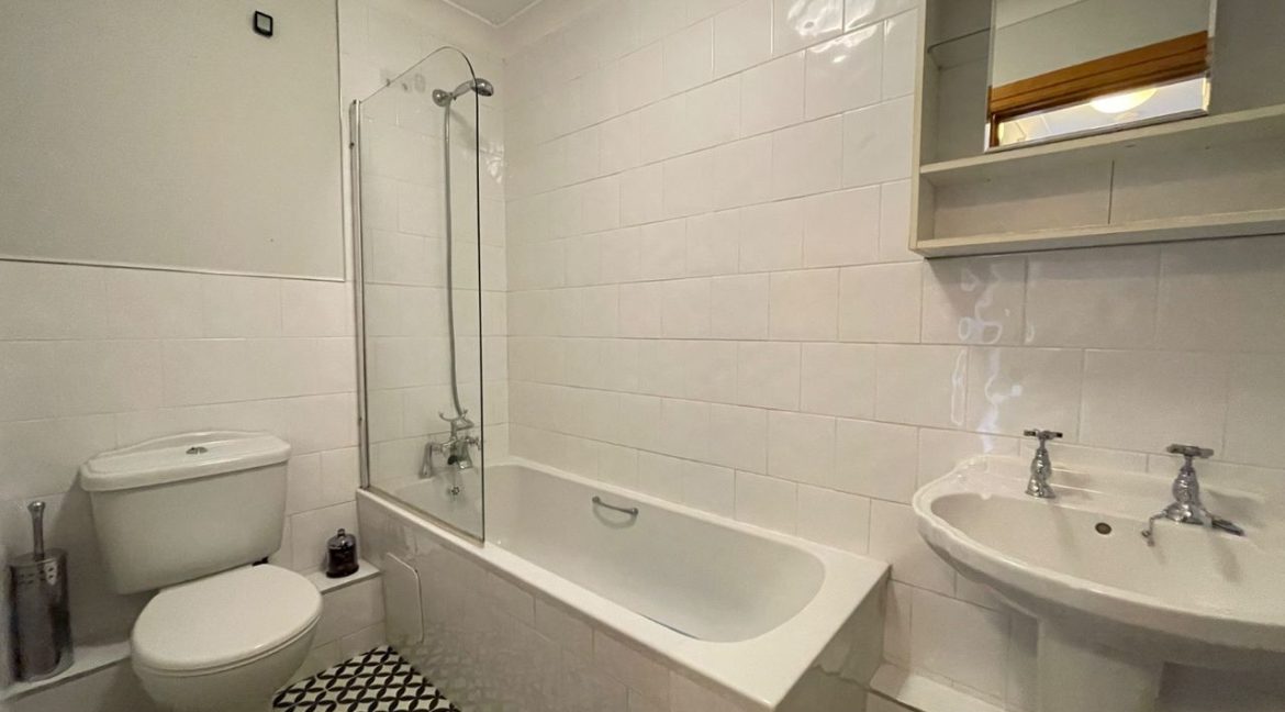 Bespoke Estate Agents Dublin | Apartment 96,Glaslyn,Howth Road,Dublin 3 Image Caption 1382091-large-6.jpg