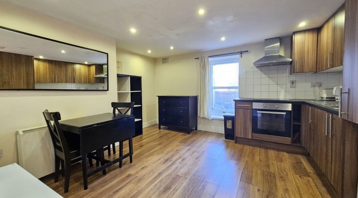 Bespoke Estate Agents Dublin | Flat 1,9 Drumcondra Road Lower,Dublin 9 Image Caption 1382111-large-0.jpg