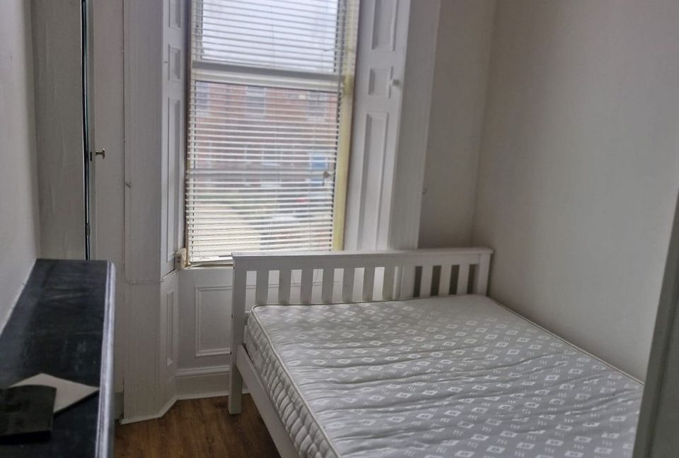 Bespoke Estate Agents Dublin | Flat 1,26 Vernon Avenue,Dublin 3 Image Caption 1382125-large-1.jpg