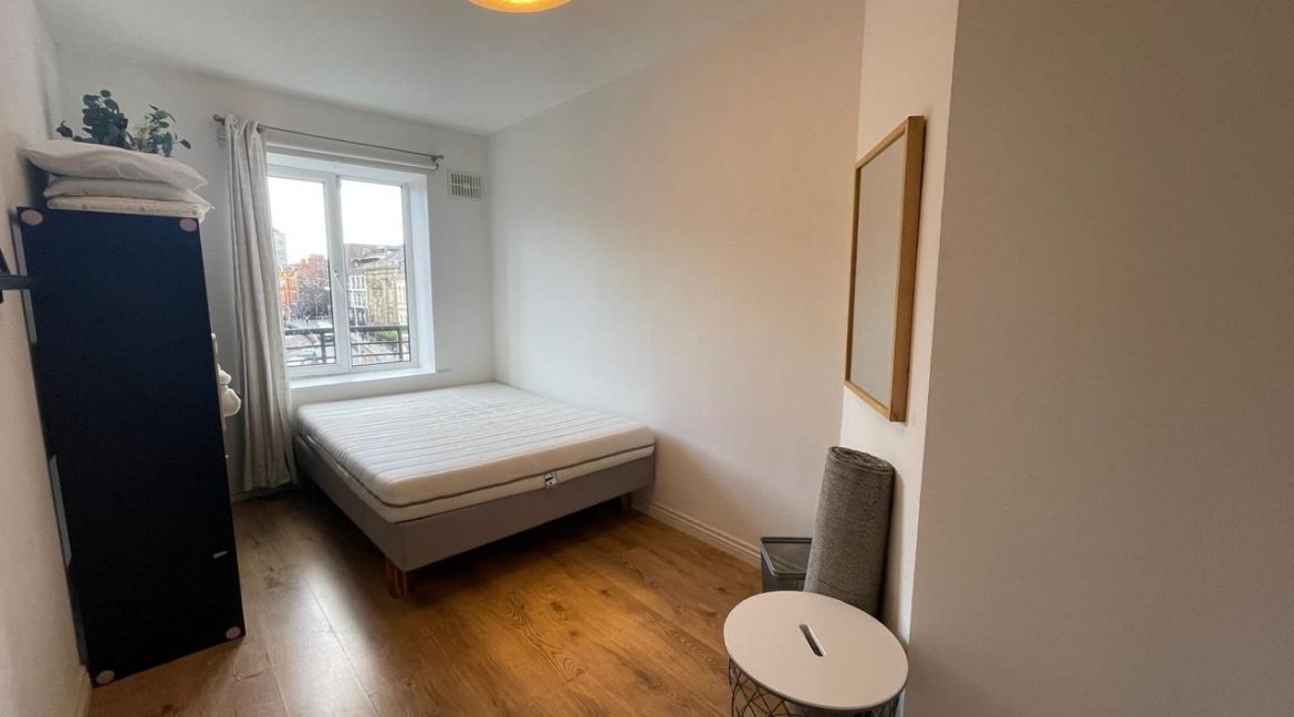 Bespoke Estate Agents Dublin | Apartment 42,The Olde Dock,Ship Street Little,Dubl Image Caption 1383822-large-6.jpg