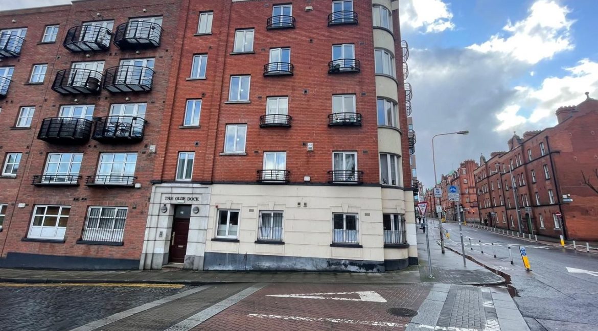 Bespoke Estate Agents Dublin | Apartment 42,The Olde Dock,Ship Street Little,Dubl Image Caption 1383822-large-7.jpg