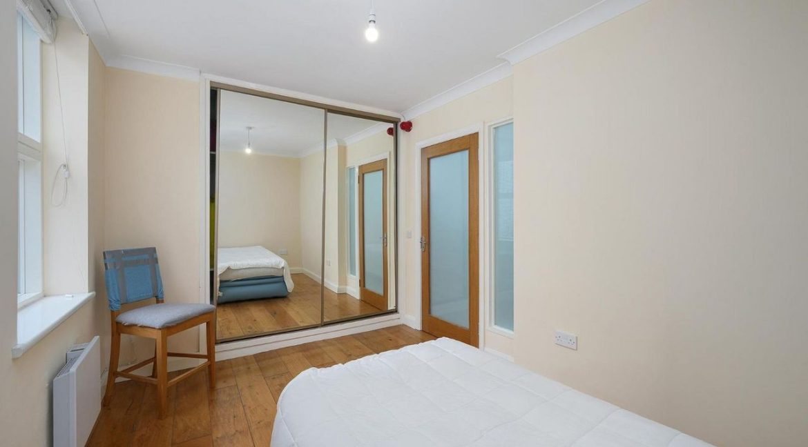 Bespoke Estate Agents Dublin | Apartment 9,Earl Court,Adelaide Road,Dublin 2 Image Caption 1375493-large-9.jpg