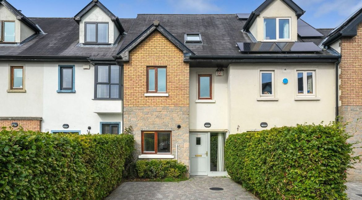 Bespoke Estate Agents Dublin | 27 Alexandra Park,Clane,Naas,Co. Kildare Image Caption 1375528-large-0.jpg