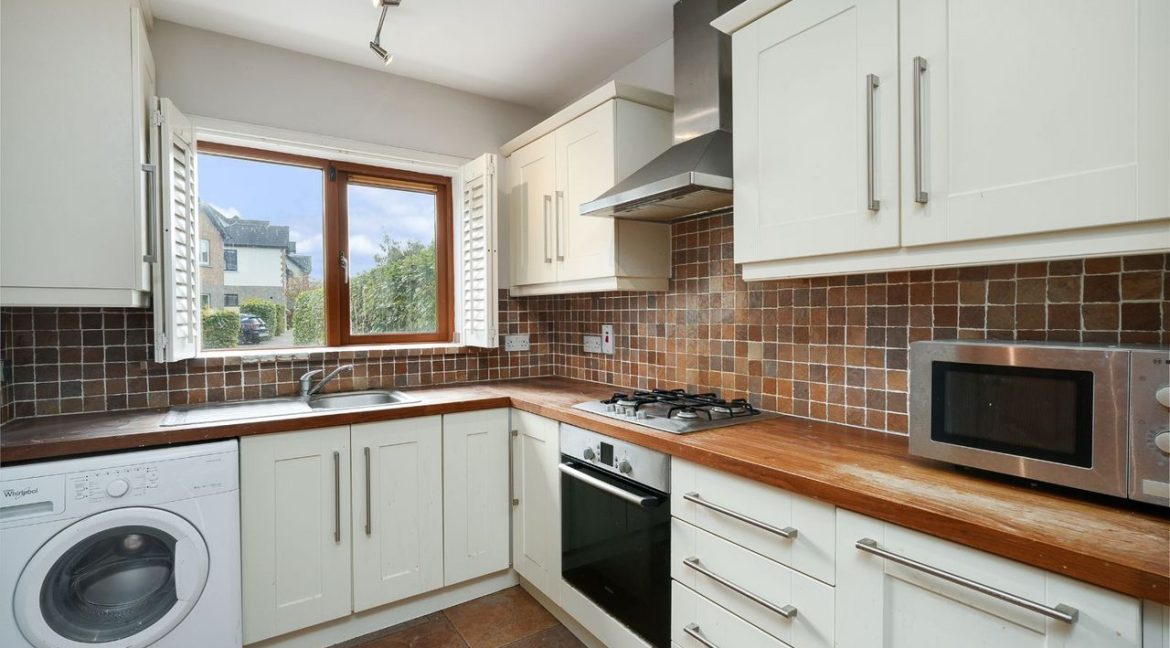 Bespoke Estate Agents Dublin | 27 Alexandra Park,Clane,Naas,Co. Kildare Image Caption 1375528-large-3.jpg