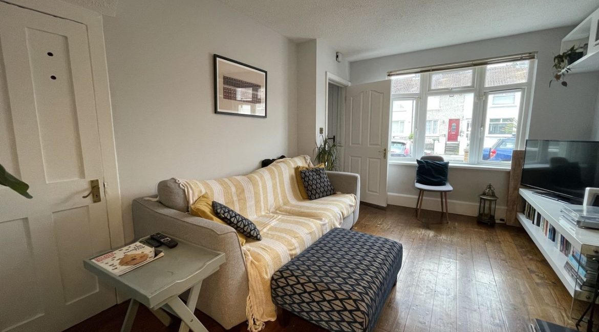 Bespoke Estate Agents Dublin | 205 Clonard Road, Crumlin Image Caption 801500-large-2.jpg