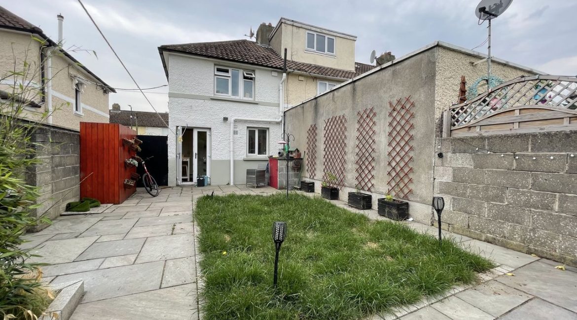 Bespoke Estate Agents Dublin | 205 Clonard Road, Crumlin Image Caption 801500-large-9.jpg