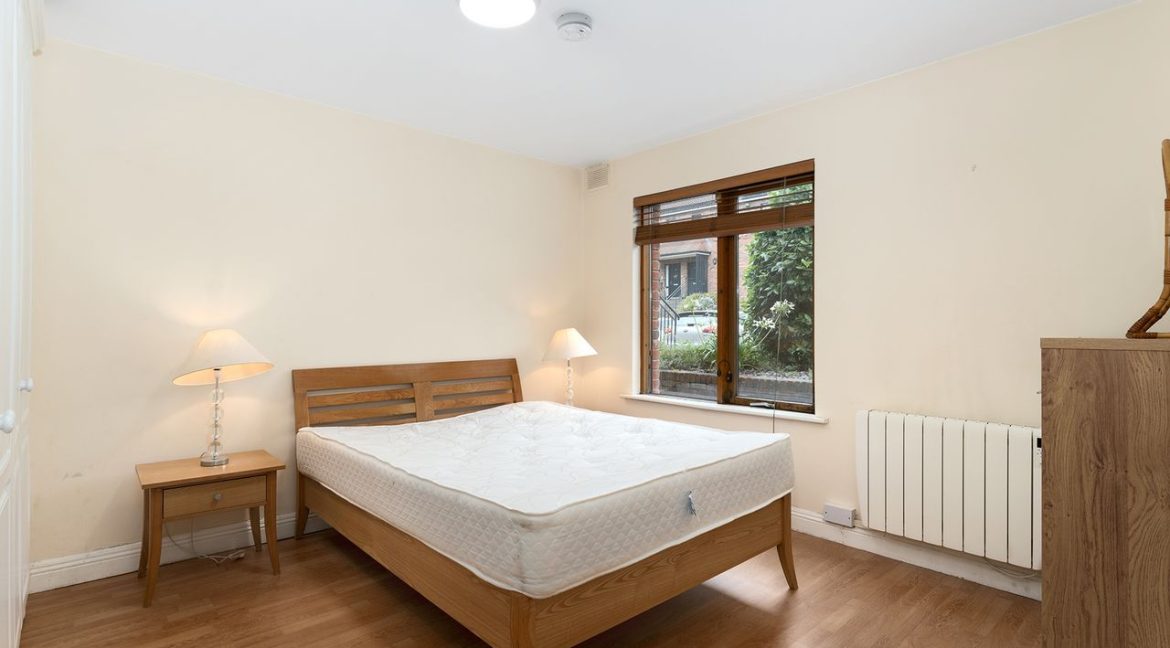 Bespoke Estate Agents Dublin | 104 Merrion Grove Image Caption 1394455-large-2.jpg