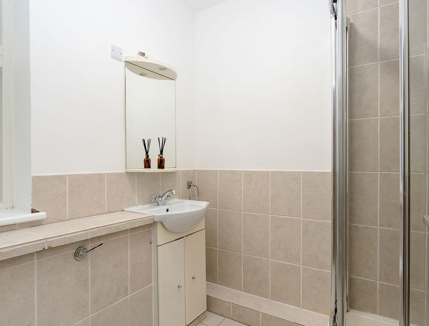 Bespoke Estate Agents Dublin | Apartment 8, Earl Court Image Caption 1074917-large-12.jpg