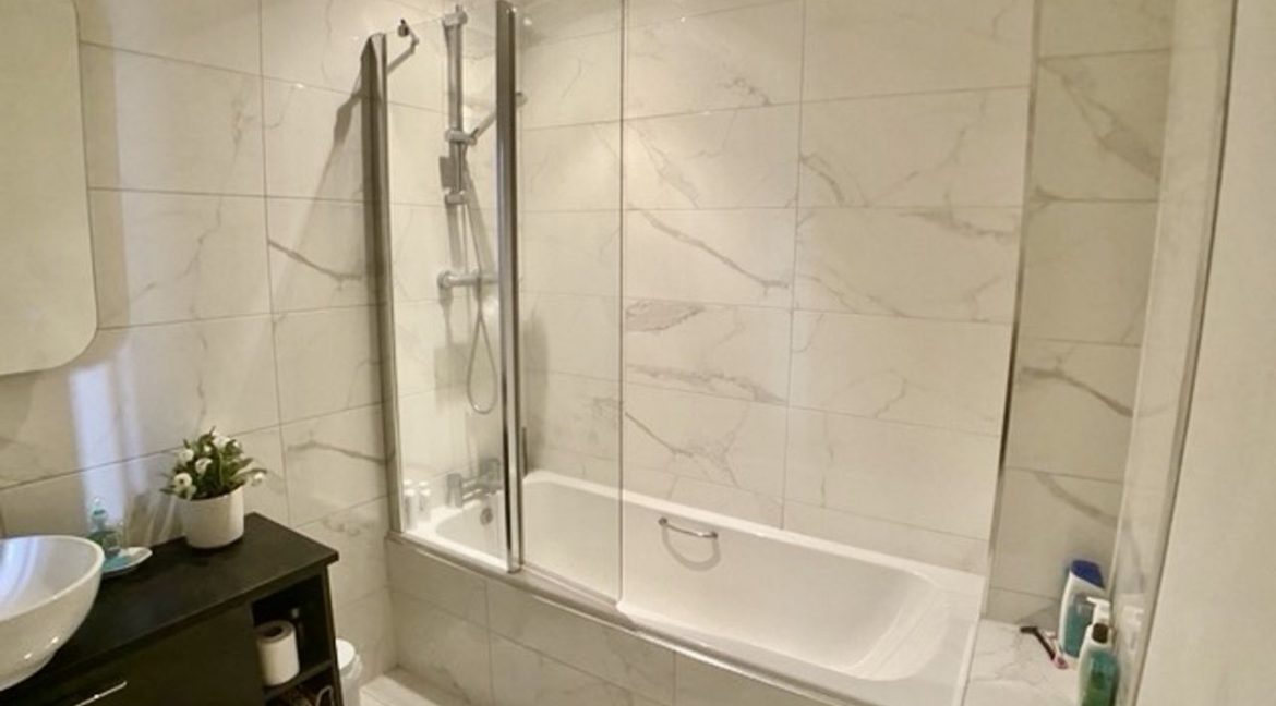 Bespoke Estate Agents Dublin | Apartment 11, 70-72 Pembroke Road Image Caption 1122193-large-4.jpg