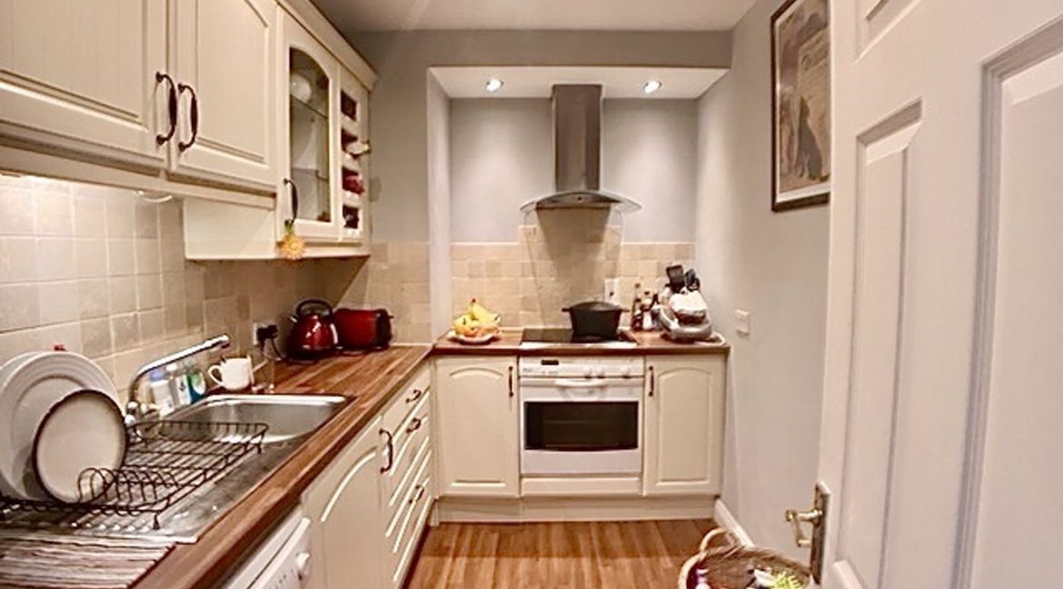 Bespoke Estate Agents Dublin | Apartment 11, 70-72 Pembroke Road Image Caption 1122193-large-6.jpg