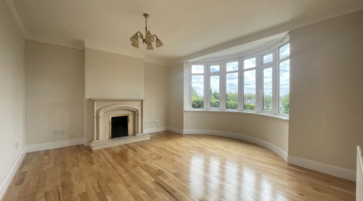 Bespoke Estate Agents Dublin | Chalet Mar, 2 Saint Mobhi Drive Image Caption 1318466-large-2.jpg