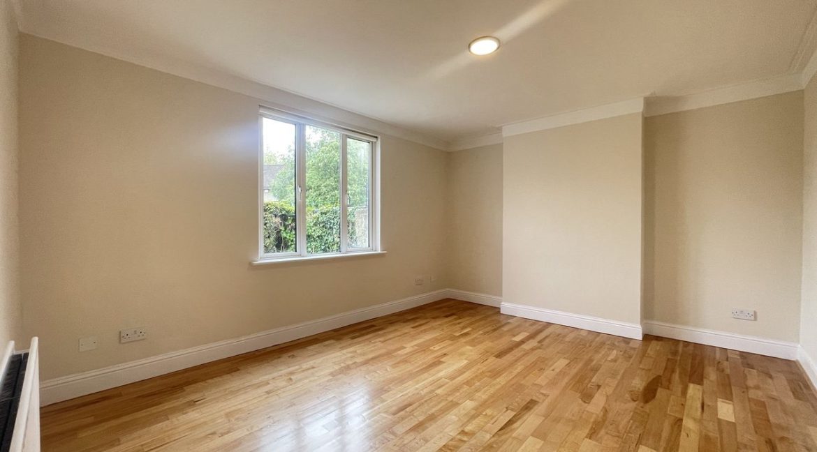 Bespoke Estate Agents Dublin | Chalet Mar, 2 Saint Mobhi Drive Image Caption 1318466-large-3.jpg