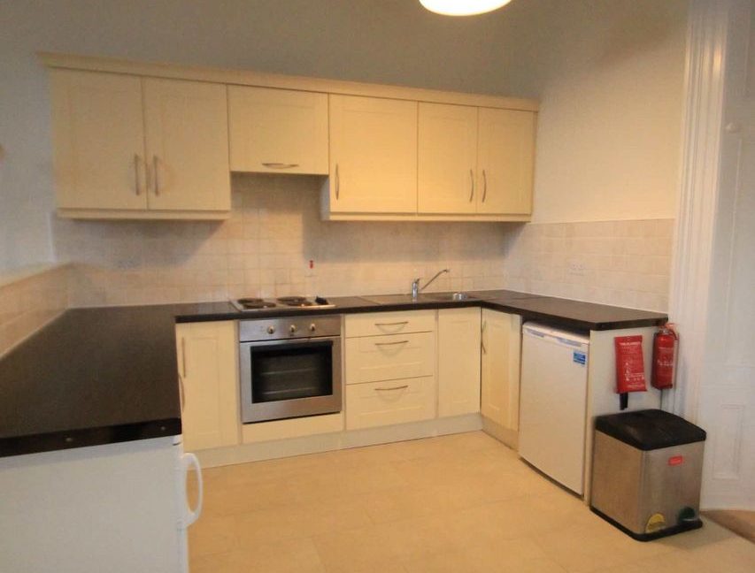 Bespoke Estate Agents Dublin | Apartment 3, 13 Newgrove Avenue Image Caption 1363344-large-3.jpg