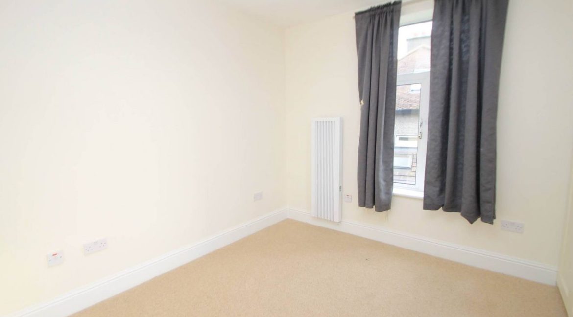 Bespoke Estate Agents Dublin | Apartment 3, 13 Newgrove Avenue Image Caption 1363344-large-4.jpg