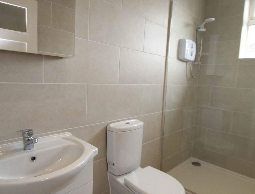 Bespoke Estate Agents Dublin | Apartment 3, 13 Newgrove Avenue Image Caption 1363344-large-6.jpg