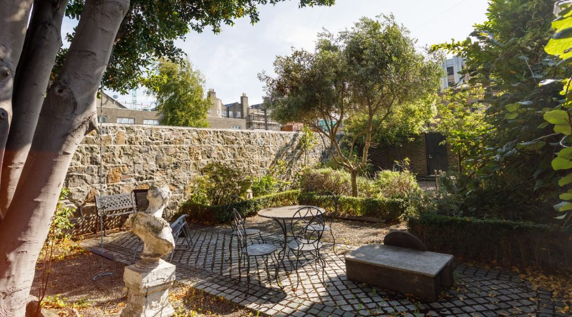 Bespoke Estate Agents Dublin | 60 Merrion Square Image Caption 1371679-large-4.jpg