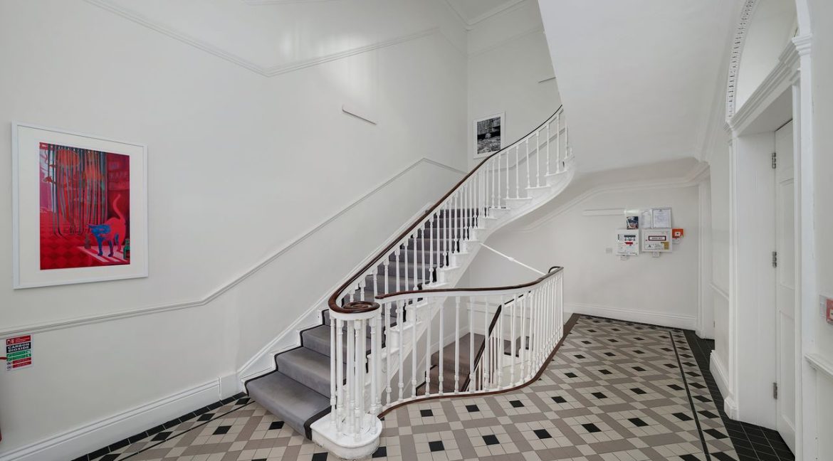 Bespoke Estate Agents Dublin | 35 Merrion Square East,Dublin 2 Image Caption 1375055-large-10.jpg