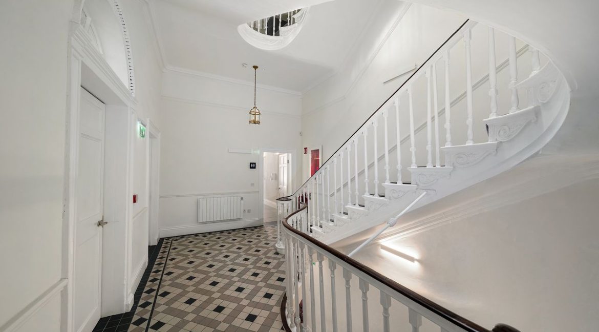Bespoke Estate Agents Dublin | 35 Merrion Square East,Dublin 2 Image Caption 1375055-large-11.jpg