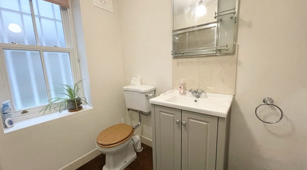 616507-large-4.jpg