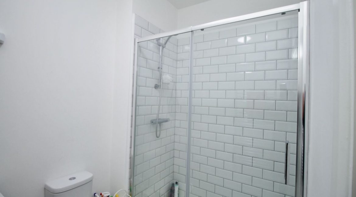 1366455-large-13.jpg