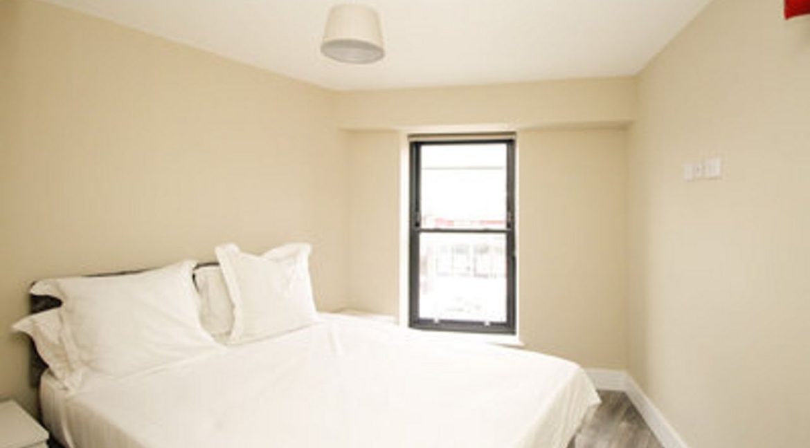 1371311-large-5.jpg